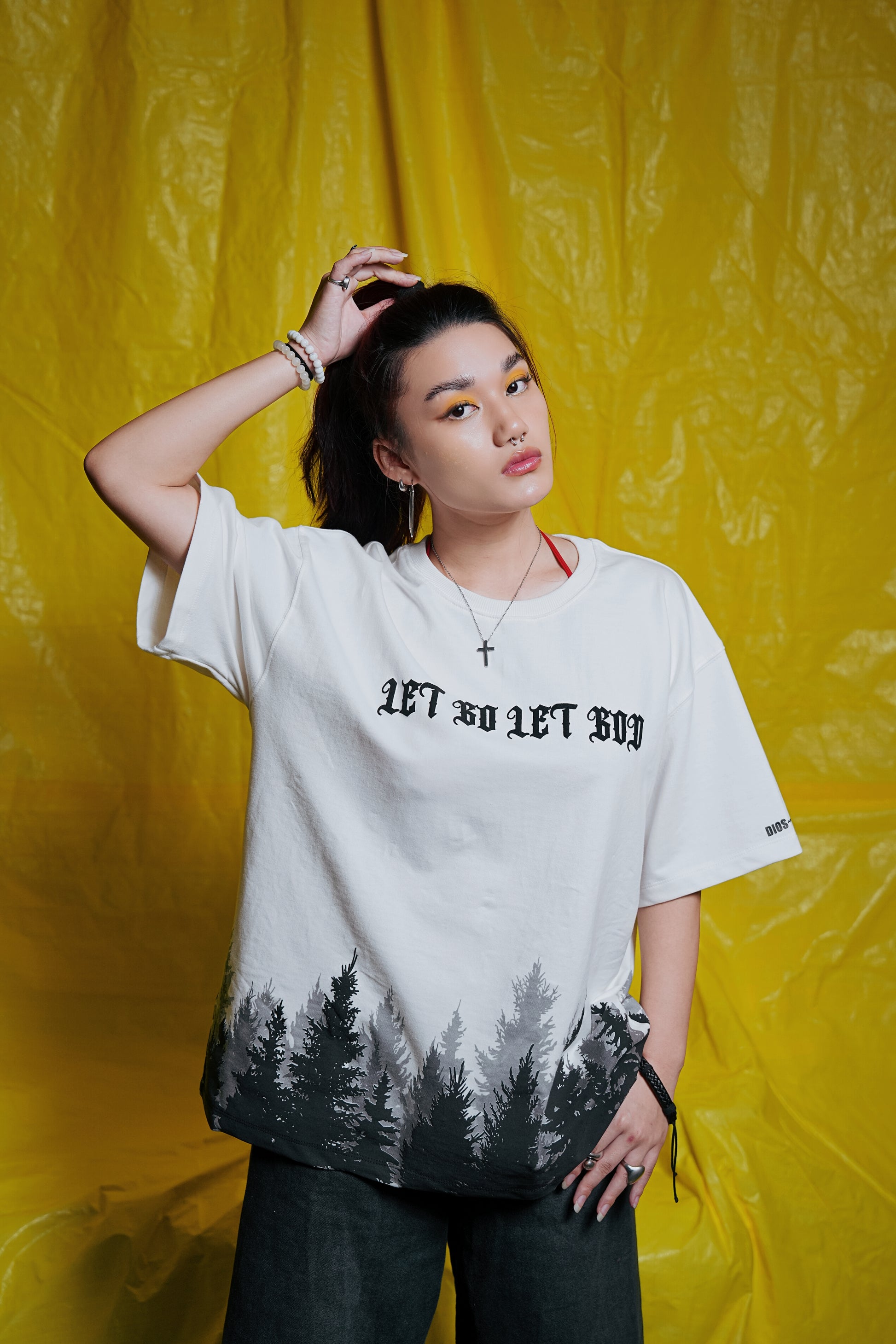 Let go off white tee The forest fade edition (Oversize fit)